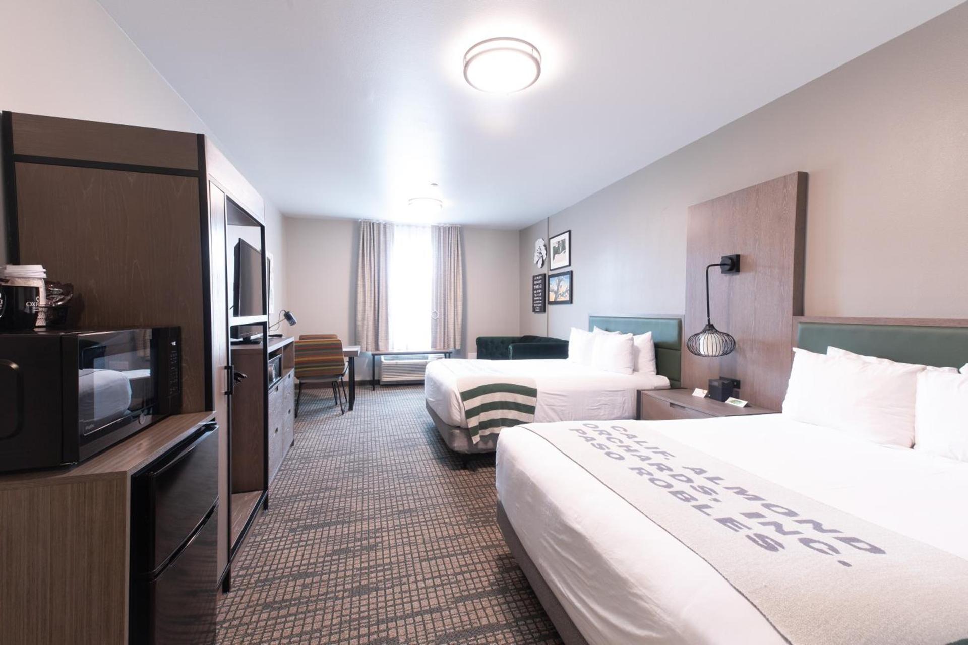 Oxford Suites Paso Robles photo 31