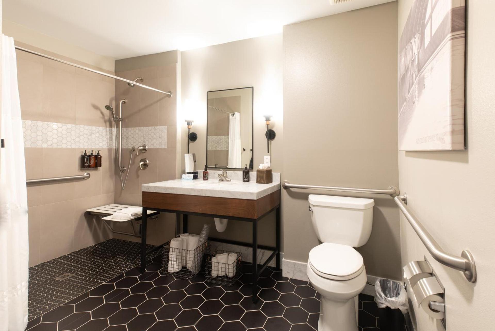 Oxford Suites Paso Robles photo 42