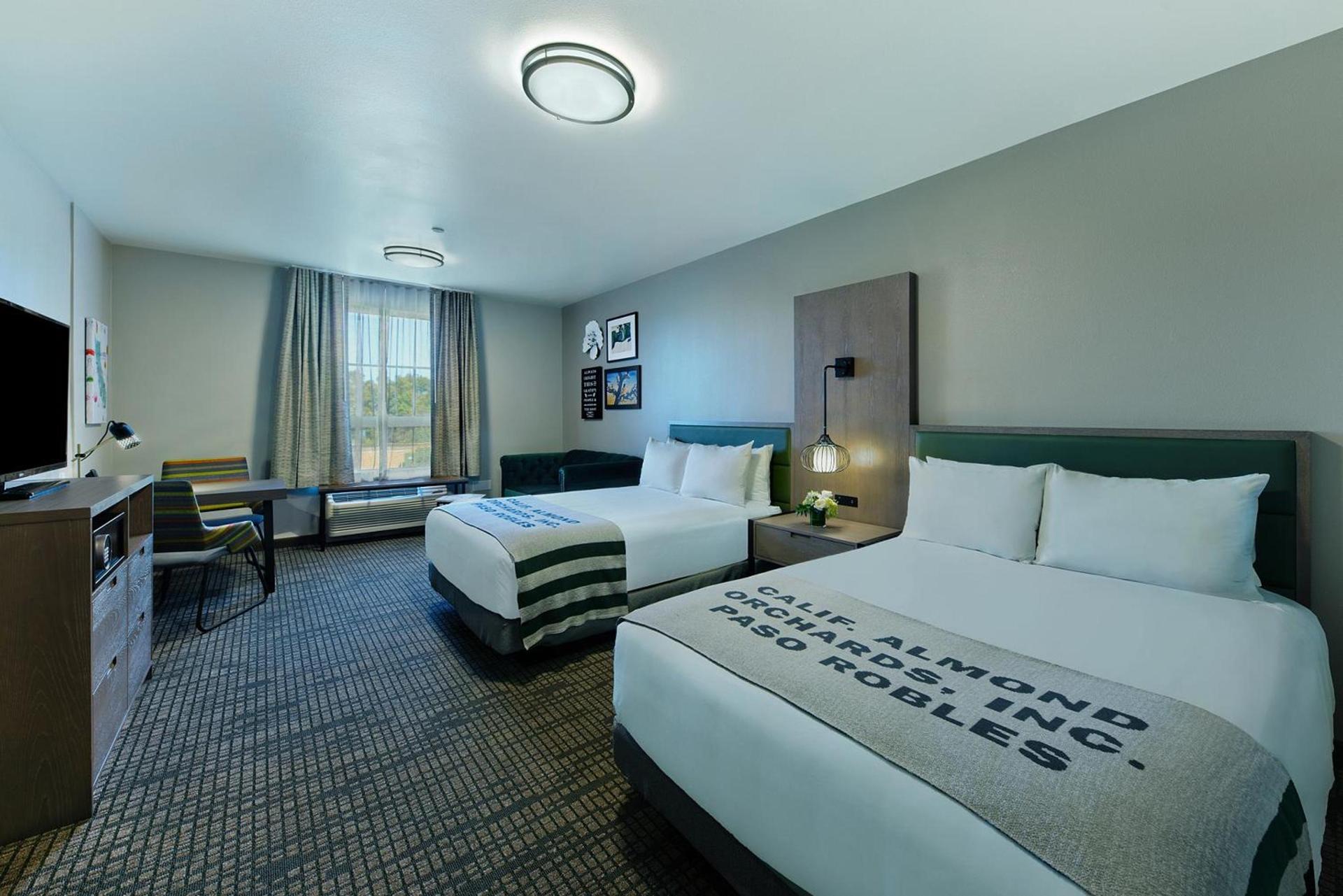 Oxford Suites Paso Robles photo 48