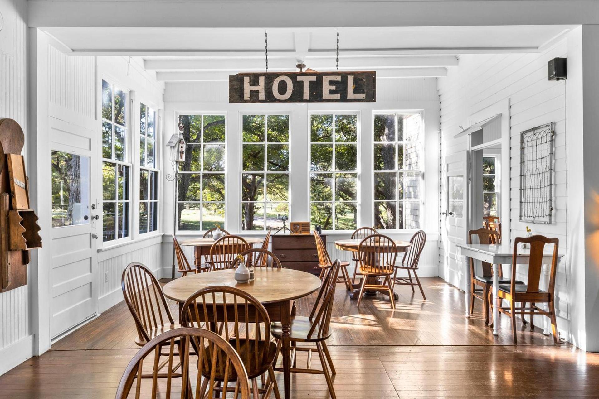 The Meyer Hotel photo 2