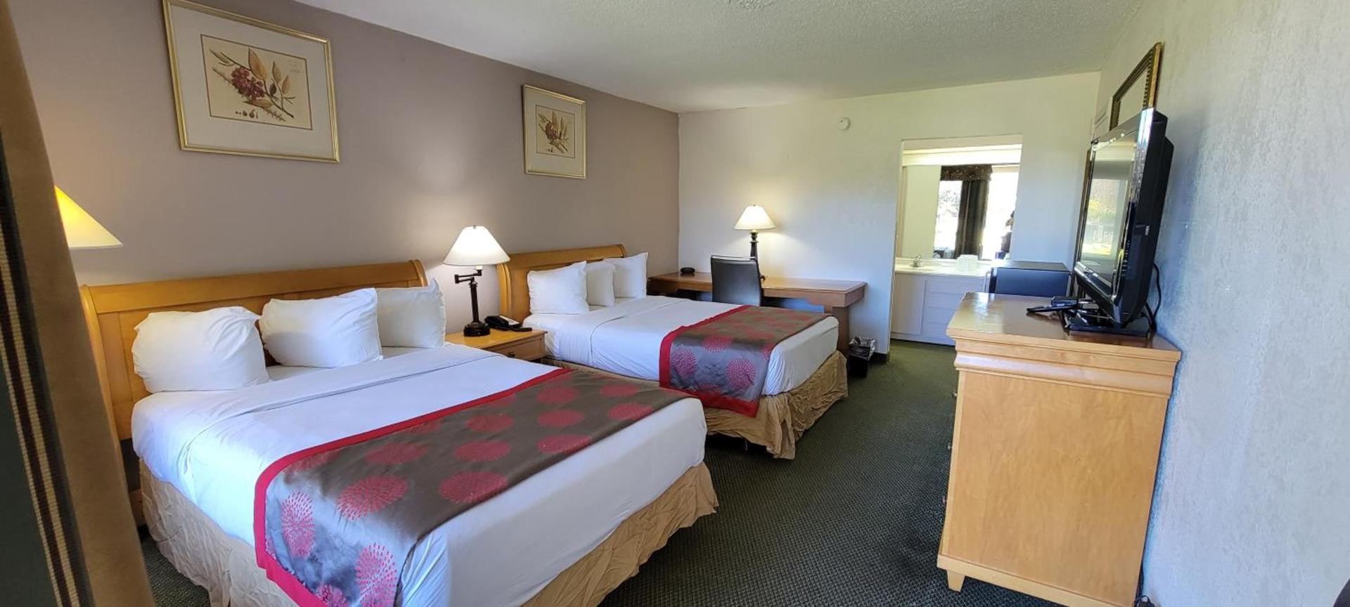Ramada by Wyndham & Suites Warner Robins photo 38