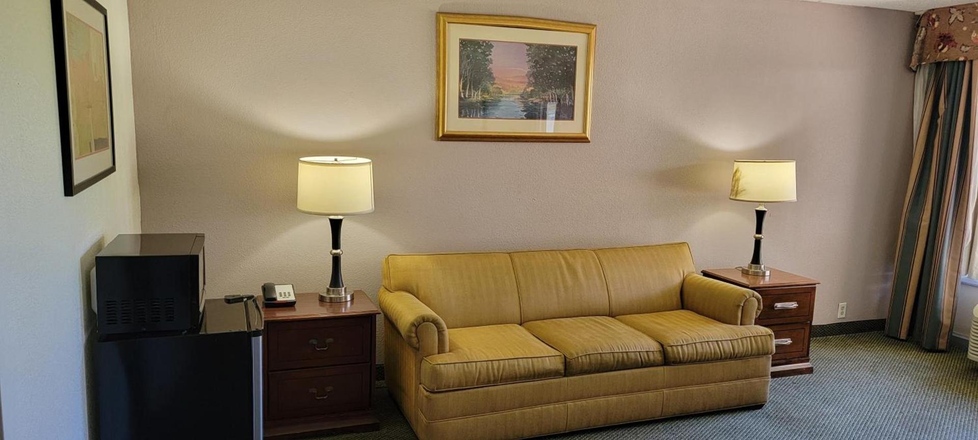 Ramada by Wyndham & Suites Warner Robins photo 37