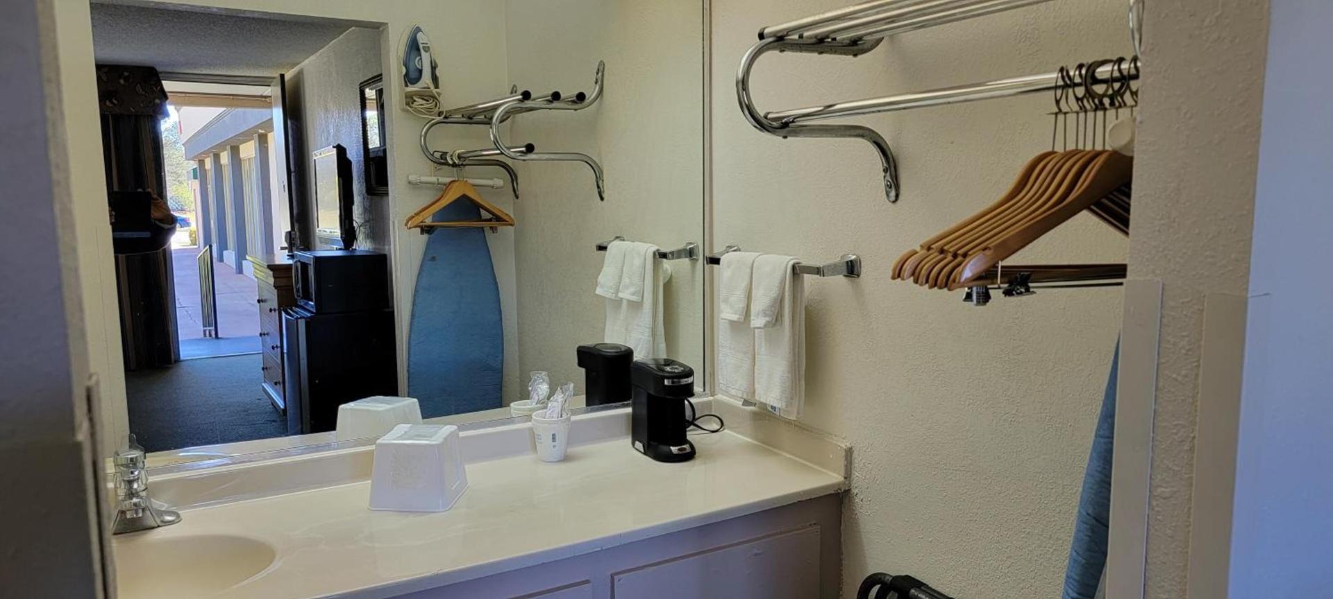 Ramada by Wyndham & Suites Warner Robins photo 47