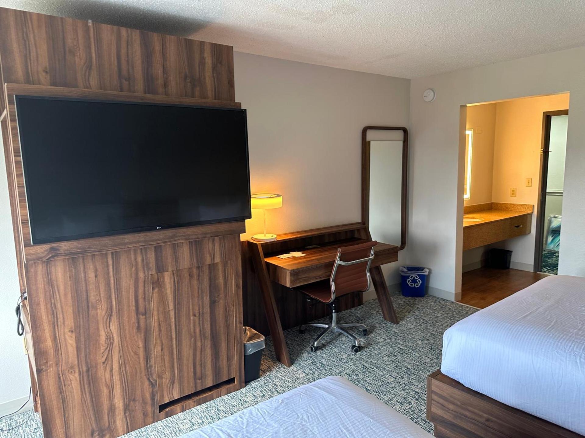 Wingate by Wyndham Hattiesburg photo 16