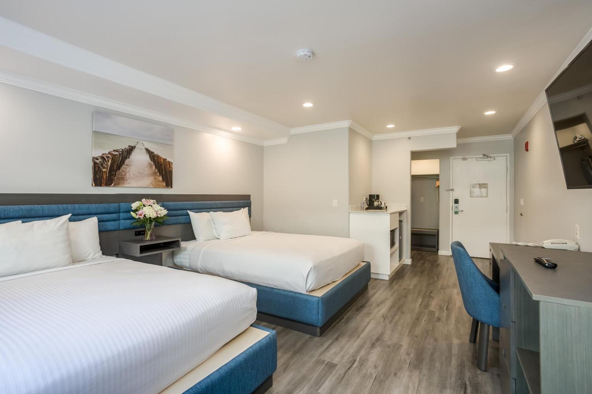 Pacifica Beach Hotel photo 58