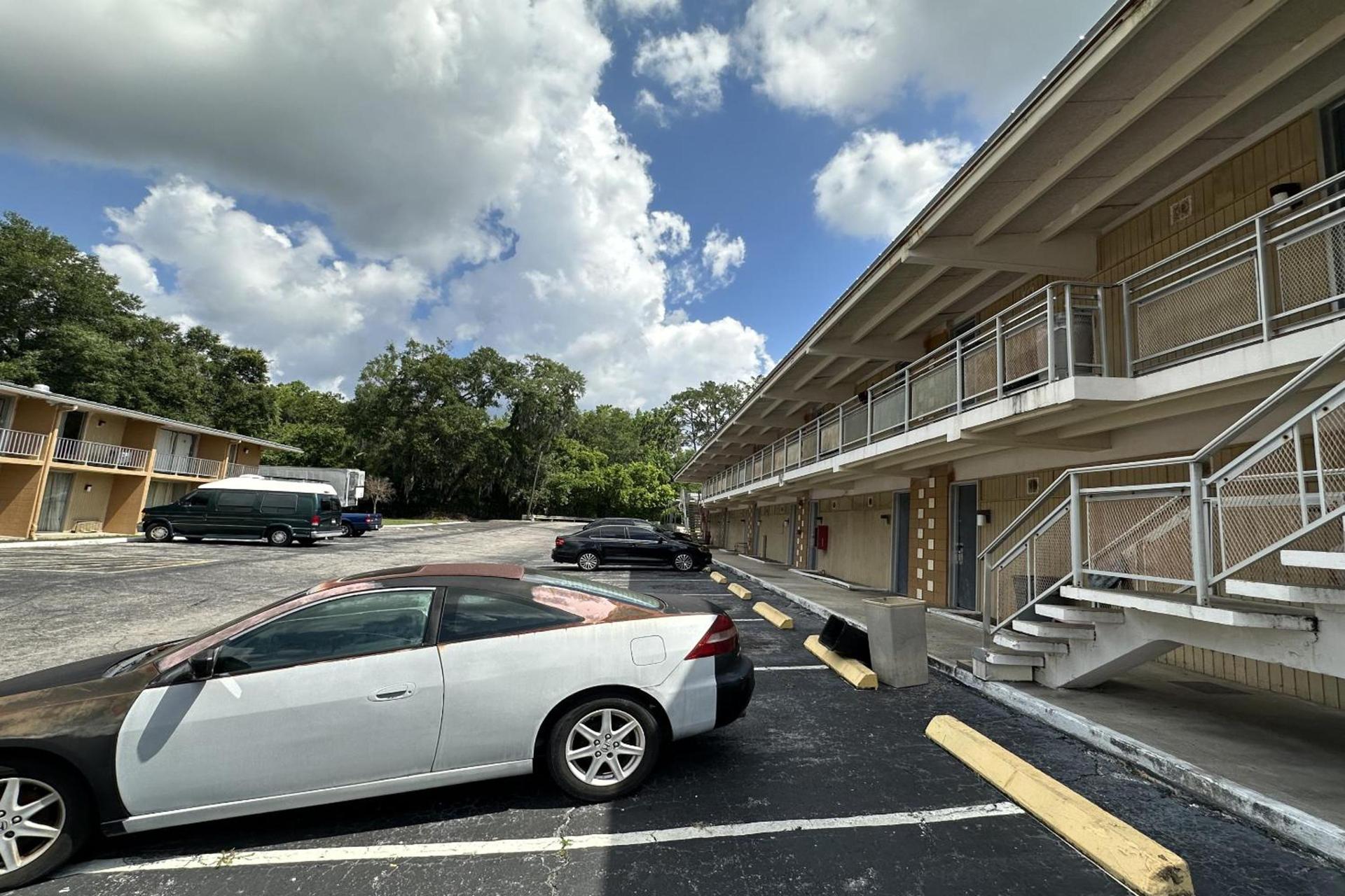 Campus Inn by Hotel O Gainesville - University Area photo 1