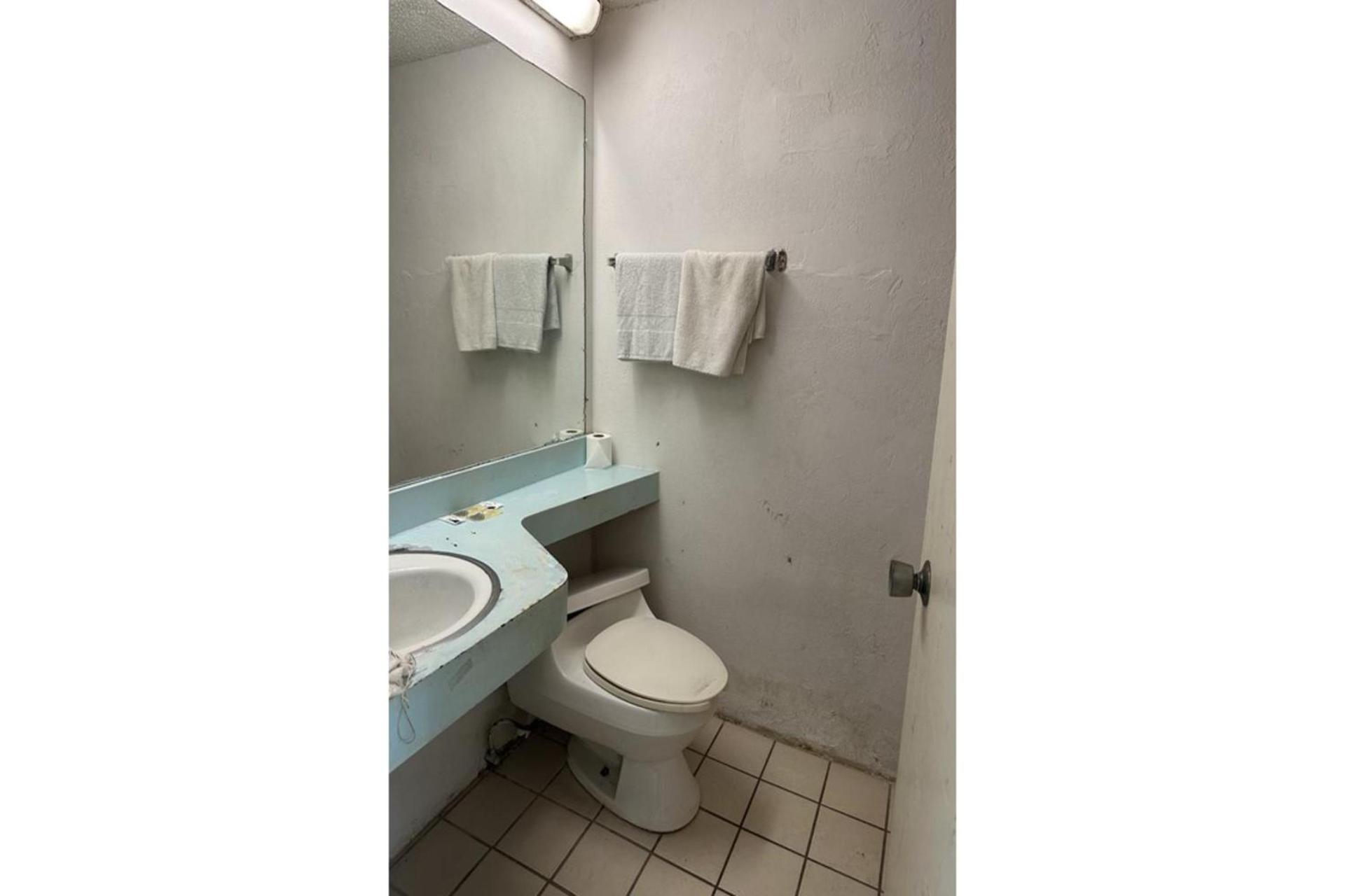 Campus Inn by Hotel O Gainesville - University Area photo 11