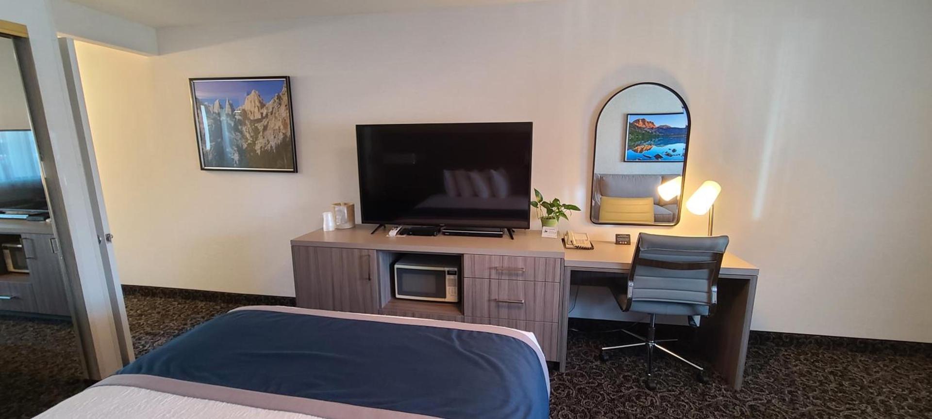 Dow Villa Motel photo 19