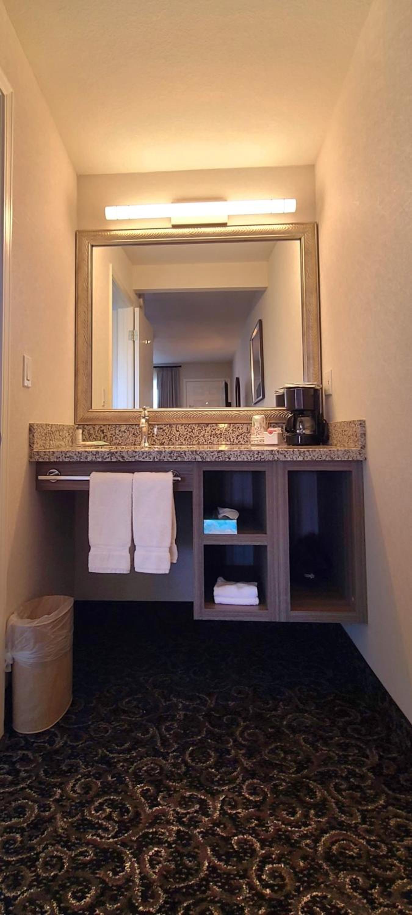 Dow Villa Motel photo 24