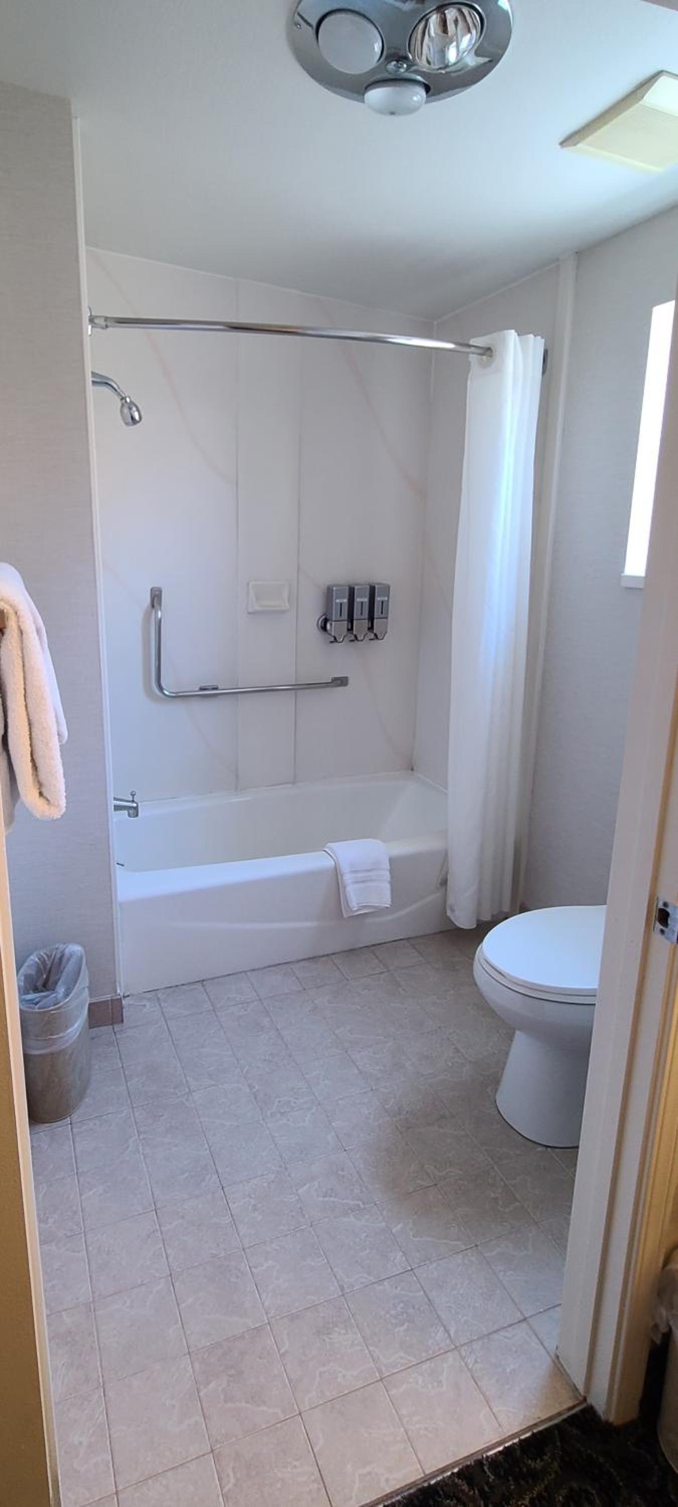 Dow Villa Motel photo 27