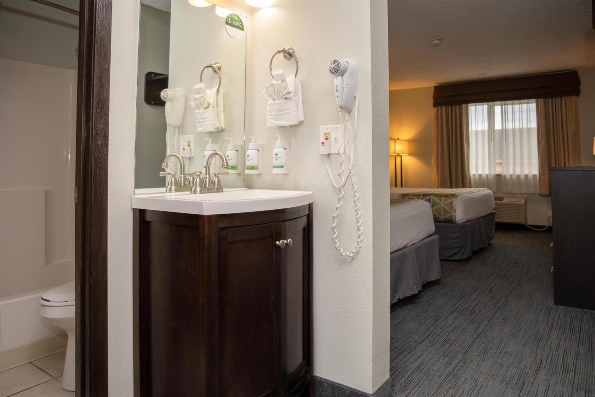 SureStay Plus by Best Western Montrose photo 35