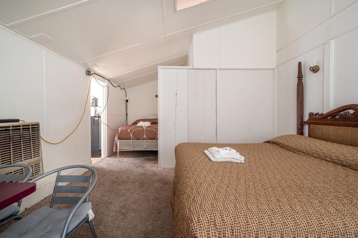 Delight's Hot Springs Resort photo 88
