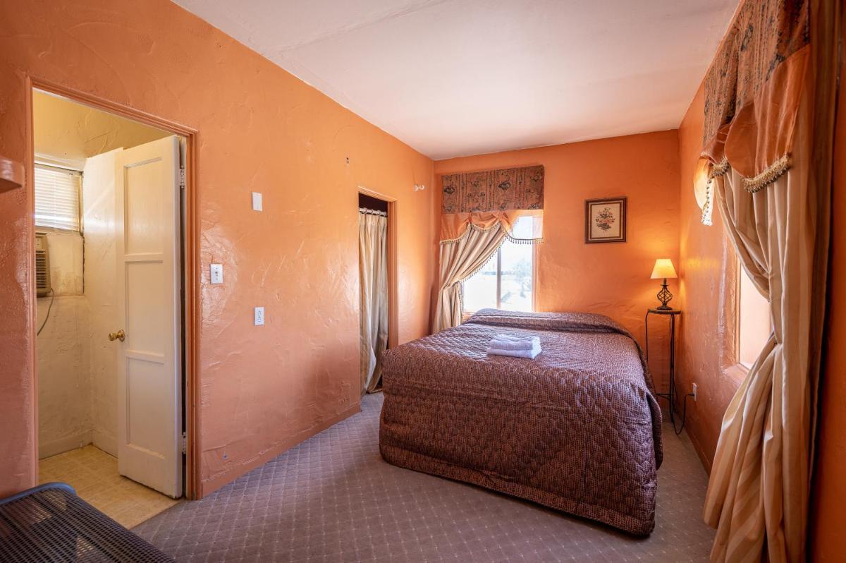Delight's Hot Springs Resort photo 95