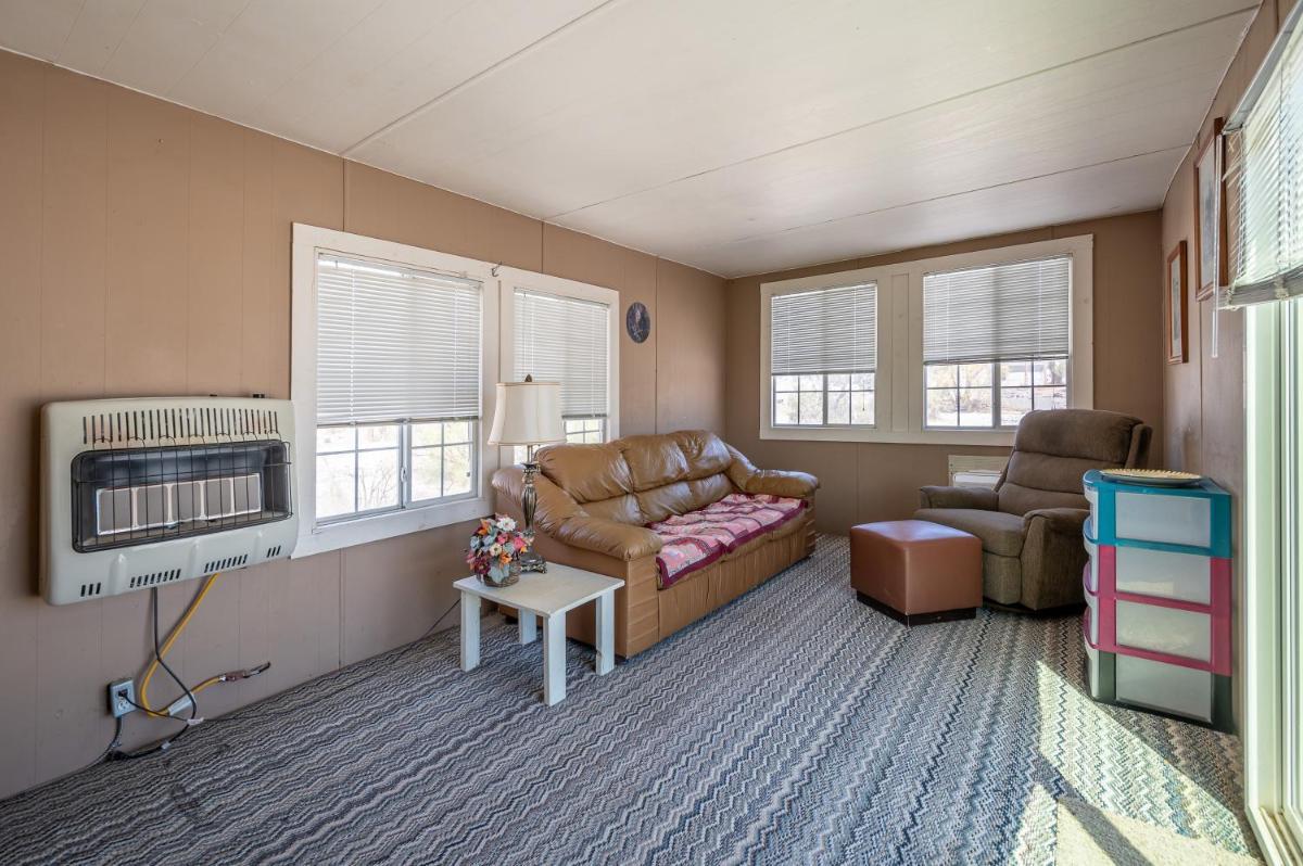 Delight's Hot Springs Resort photo 100