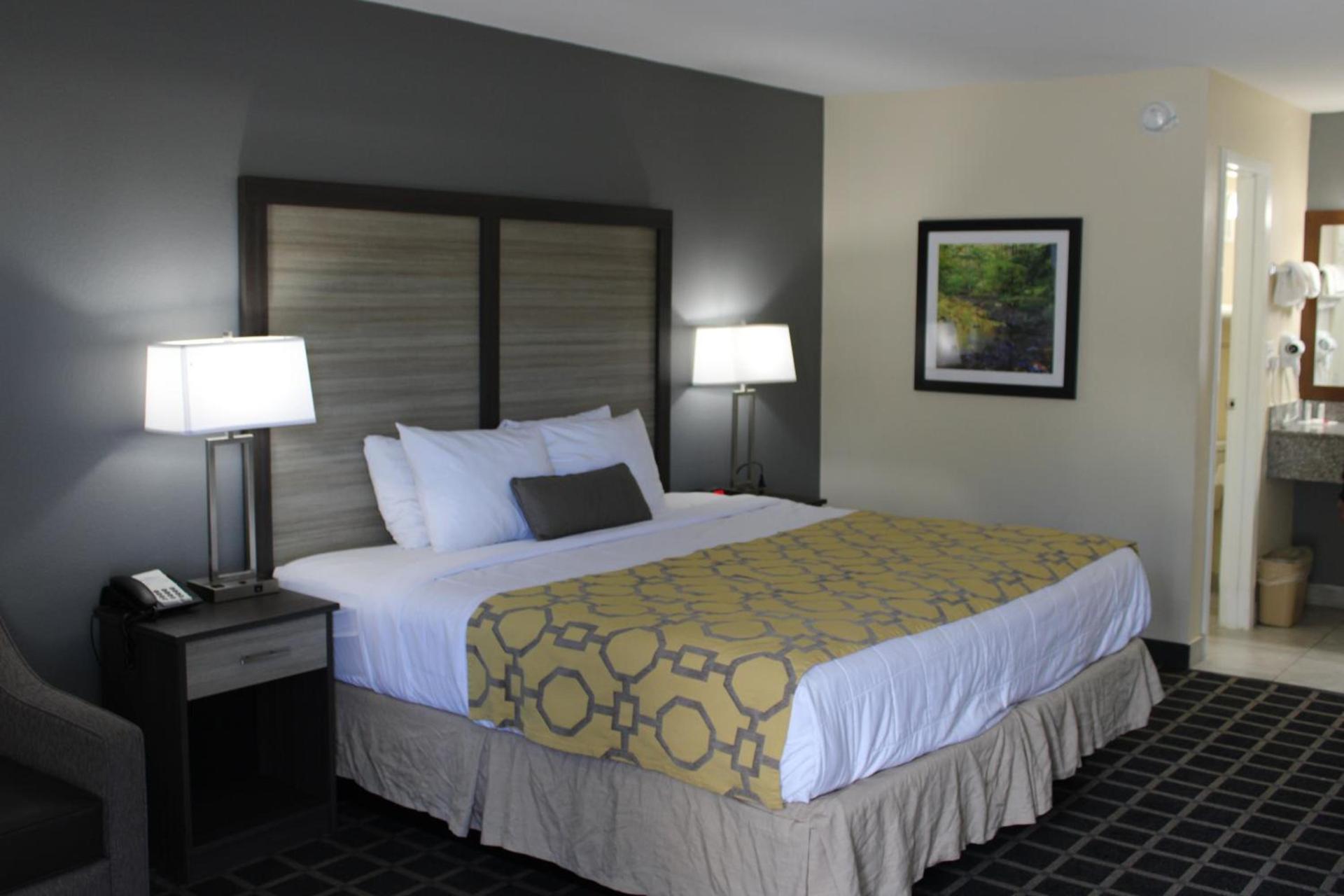 Baymont by Wyndham Morganton photo 9