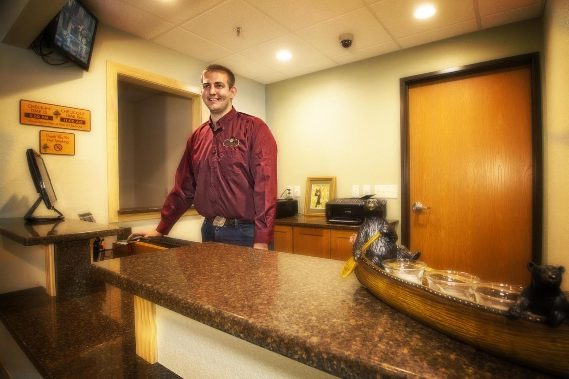 Junction Inn Suites & Conference Center photo 6