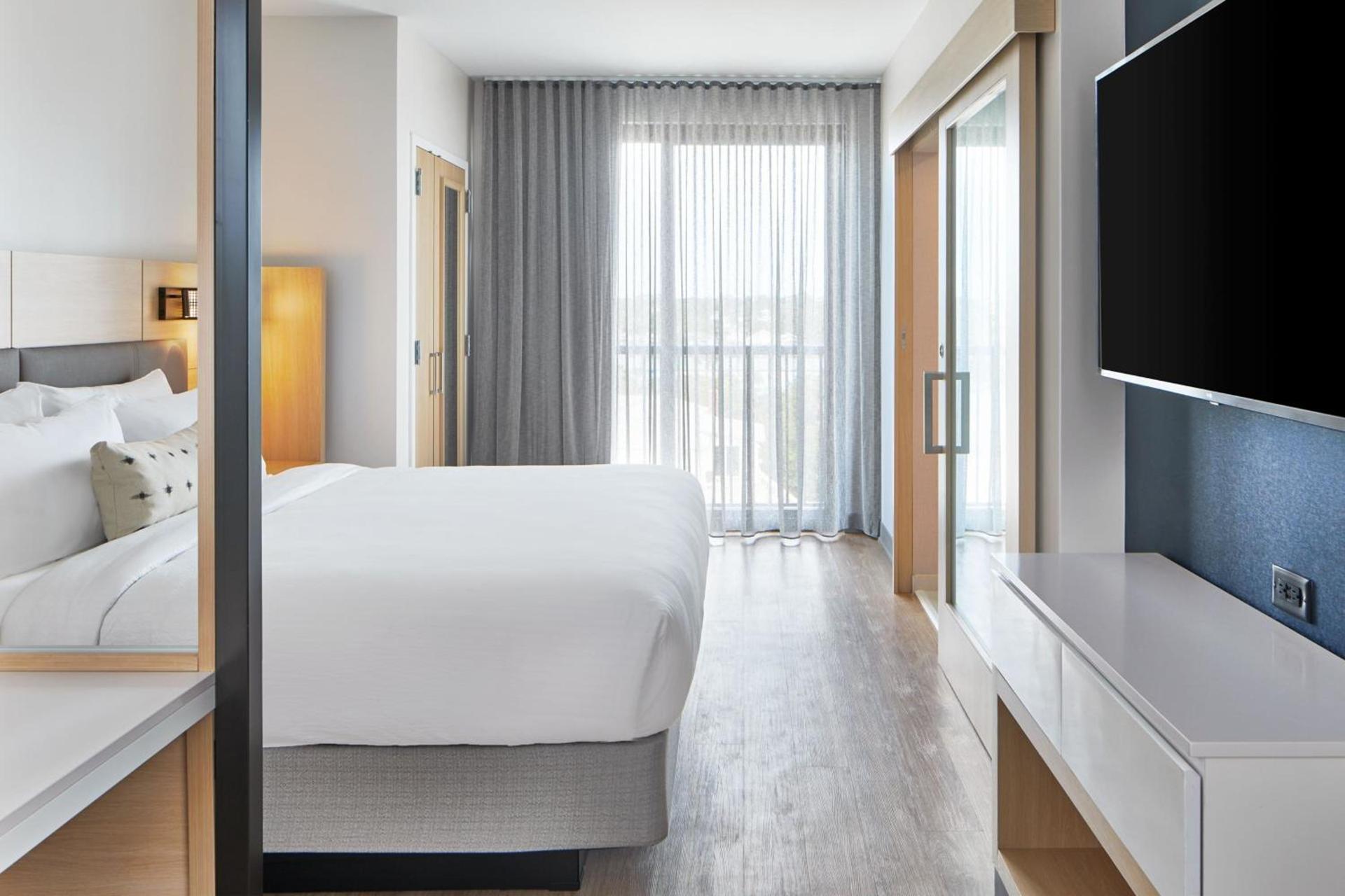 SpringHill Suites by Marriott Jacksonville Beach Oceanfront photo 14