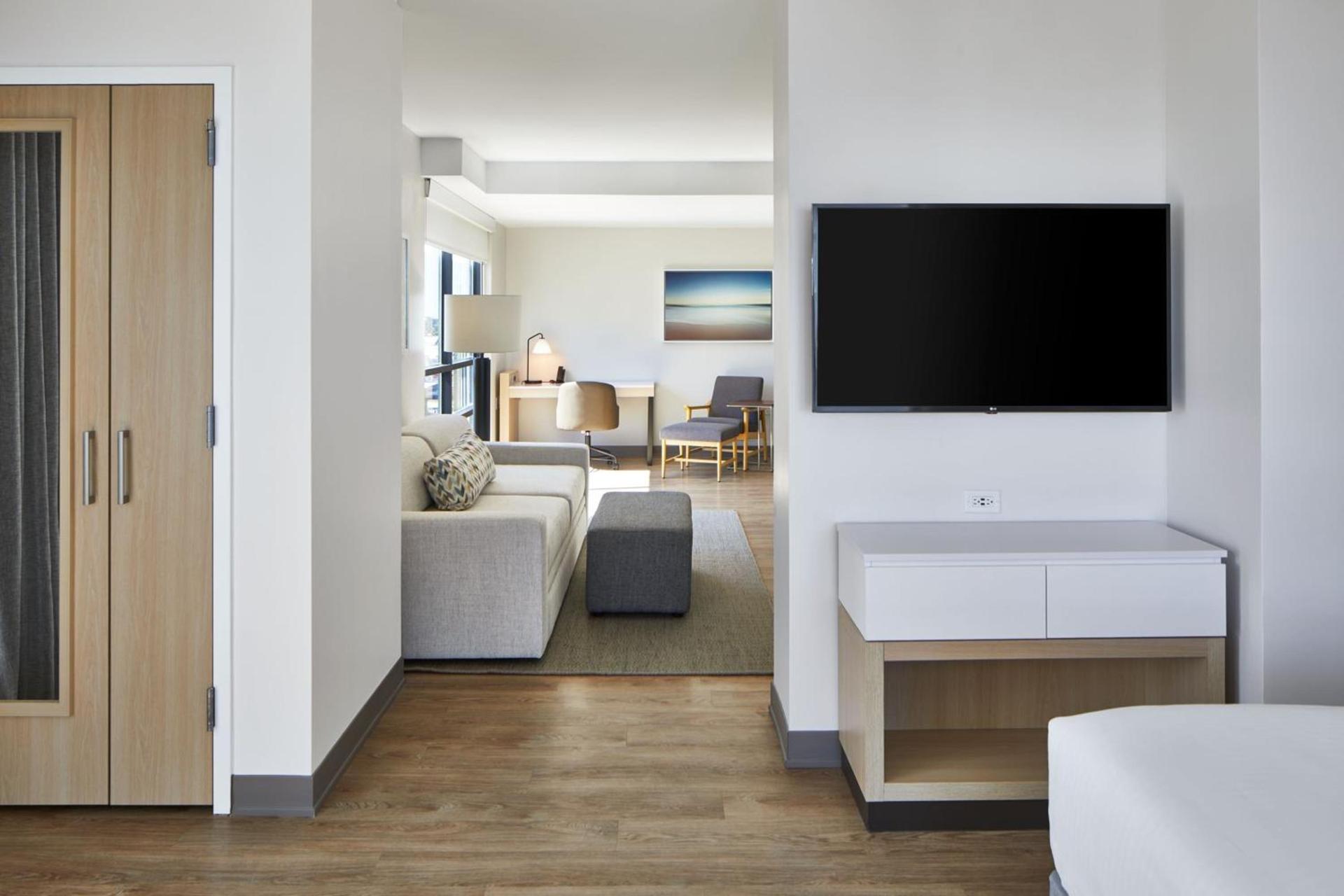 SpringHill Suites by Marriott Jacksonville Beach Oceanfront photo 42