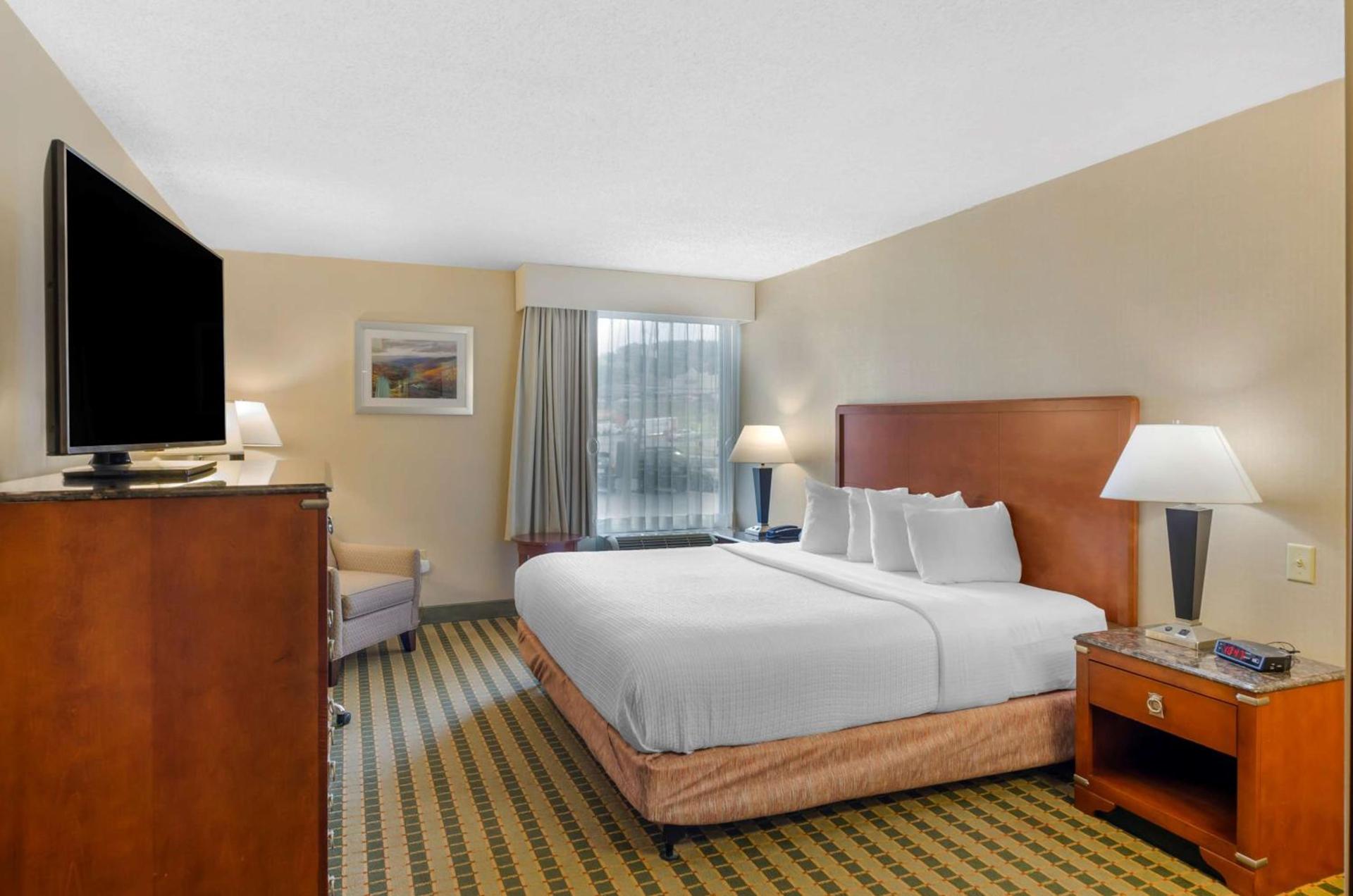 Best Western North Roanoke photo 14