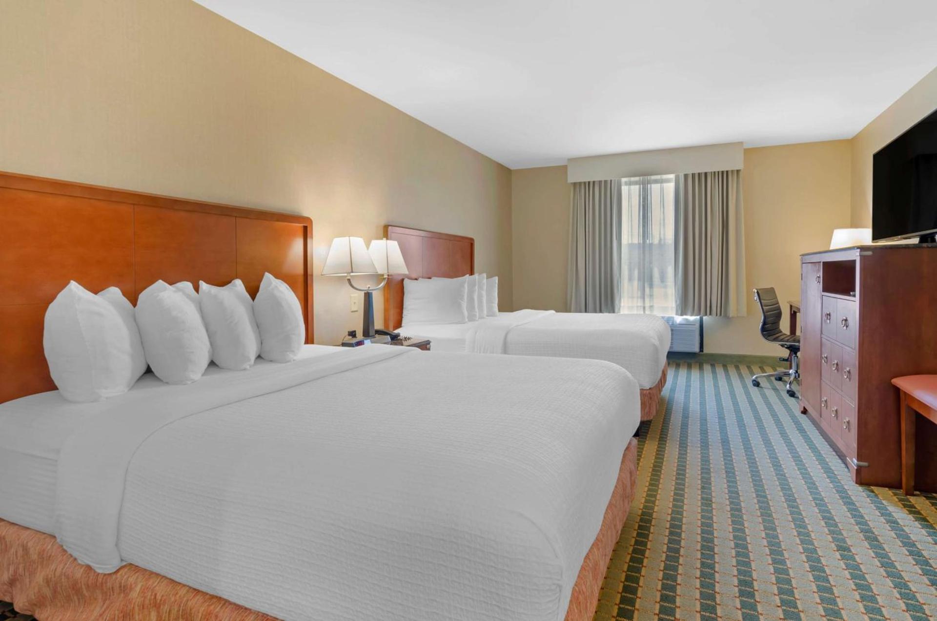 Best Western North Roanoke photo 16