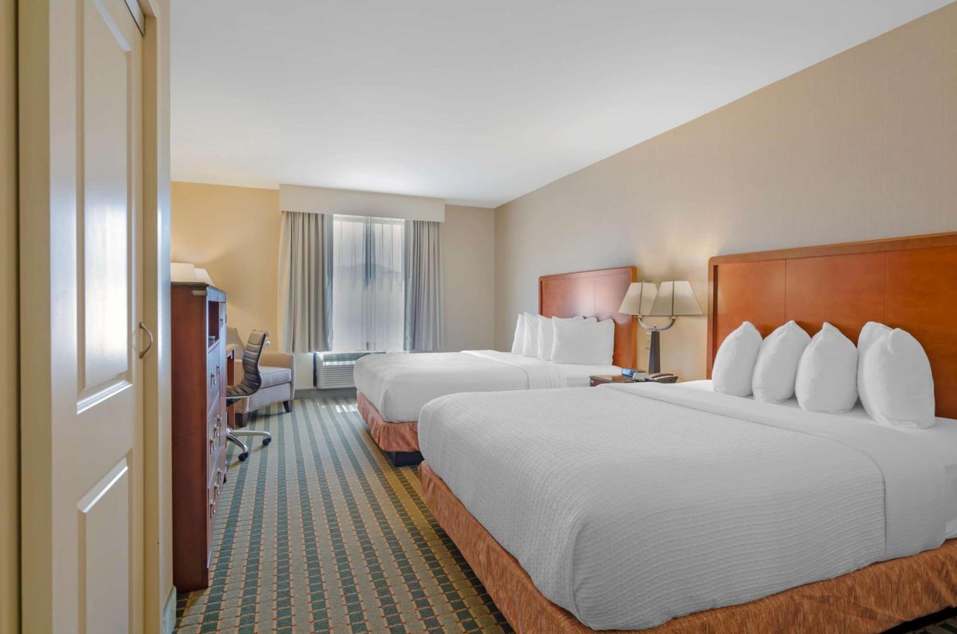 Best Western North Roanoke photo 17