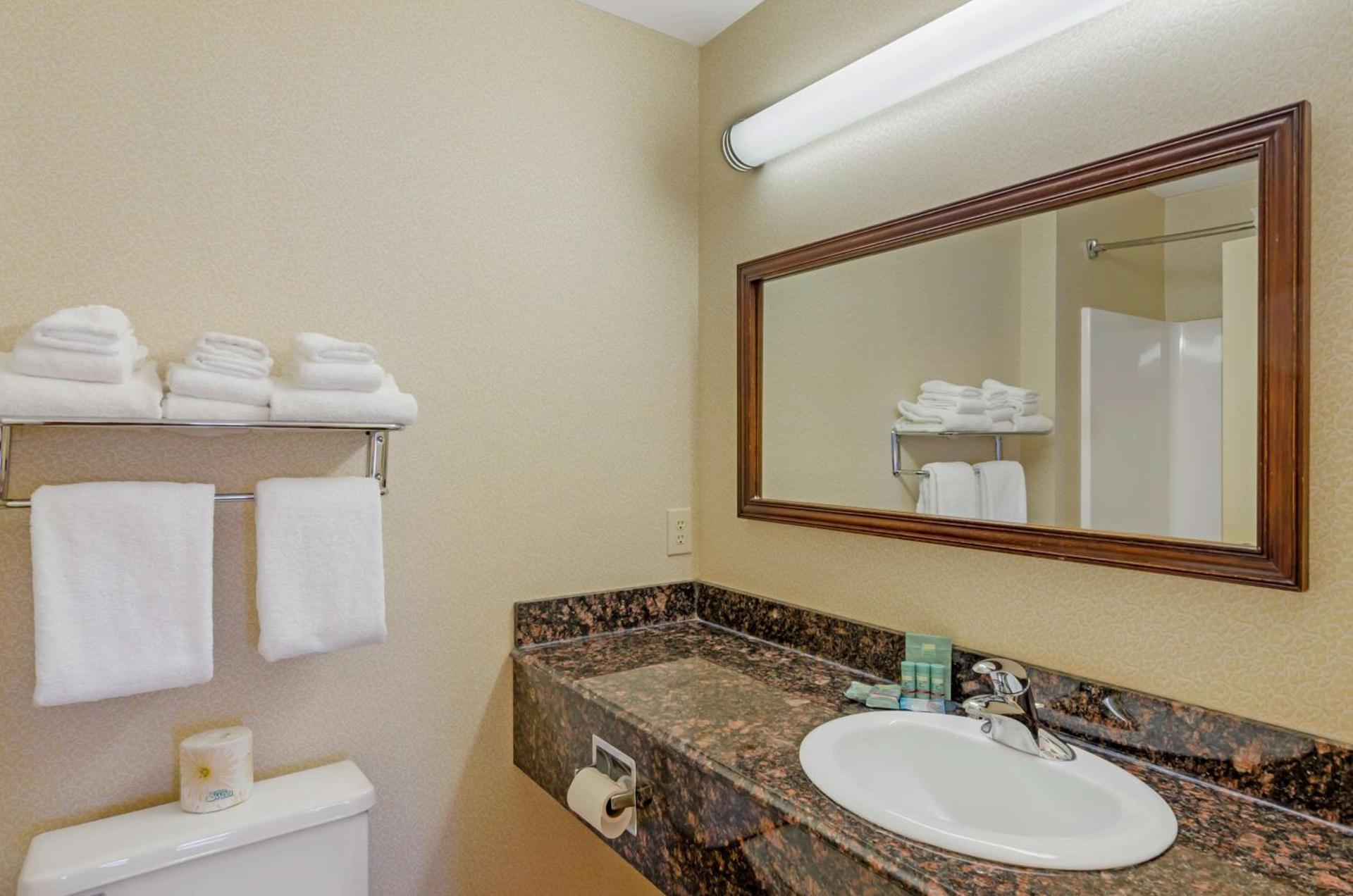 Best Western North Roanoke photo 22