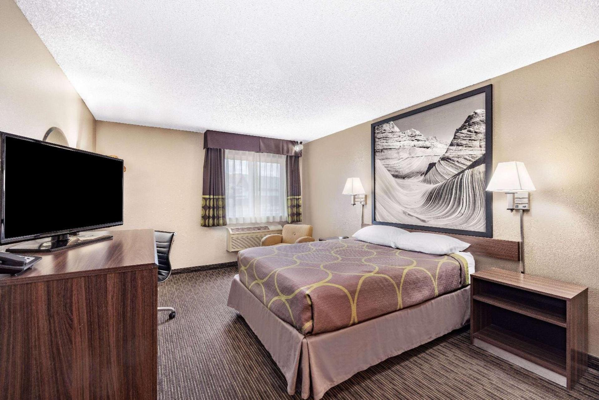 Super 8 by Wyndham Richfield UT photo 16