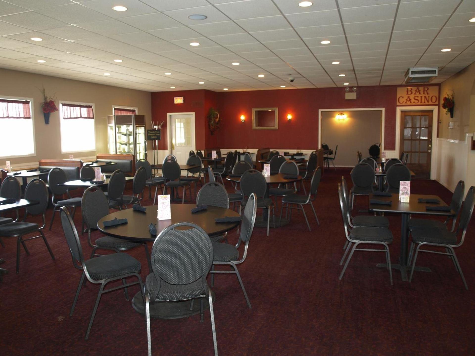 Yellowstone River Inn photo 9