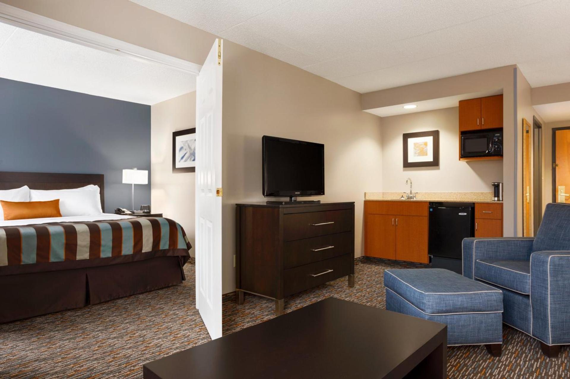 Wingate by Wyndham Sylvania-Toledo photo 91