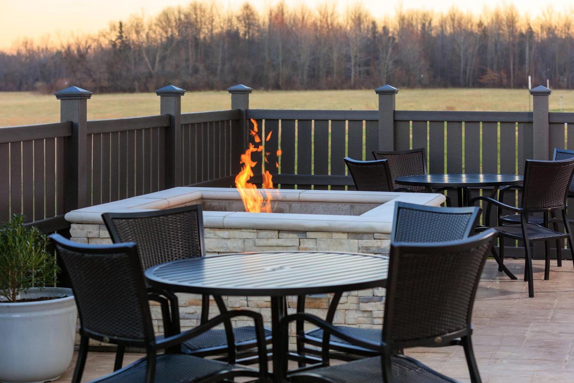 Holiday Inn Express - South Haven by IHG photo 29