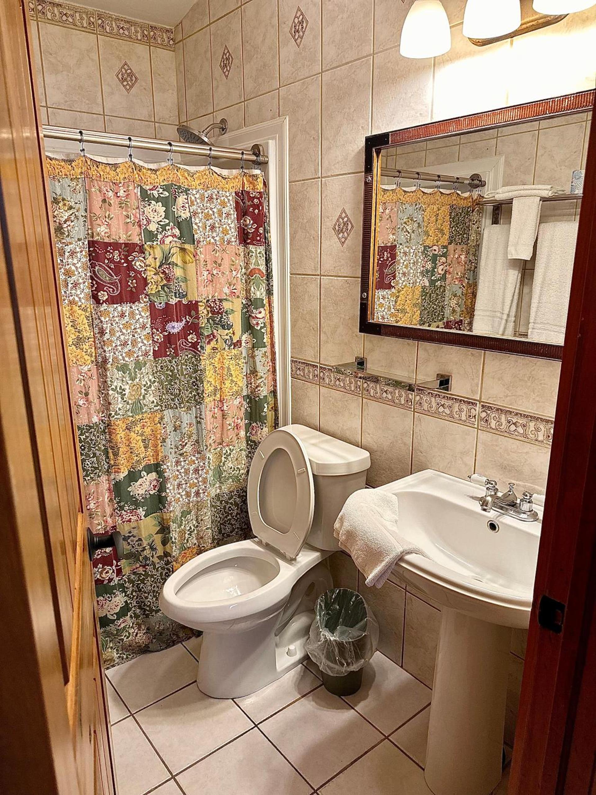 Buffalo Chip's Ranch House Motel photo 14