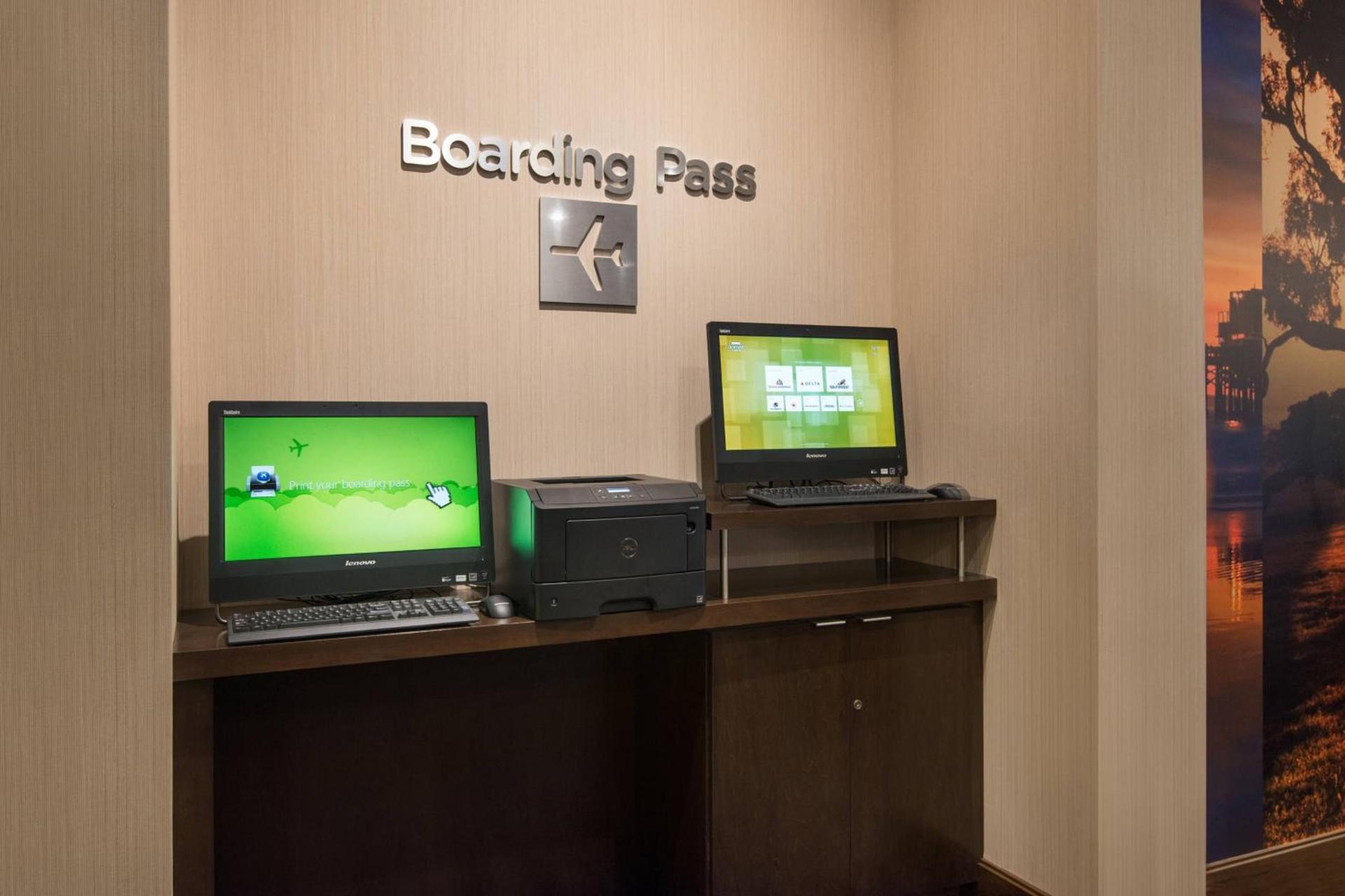 Courtyard by Marriott Irvine Spectrum photo 2