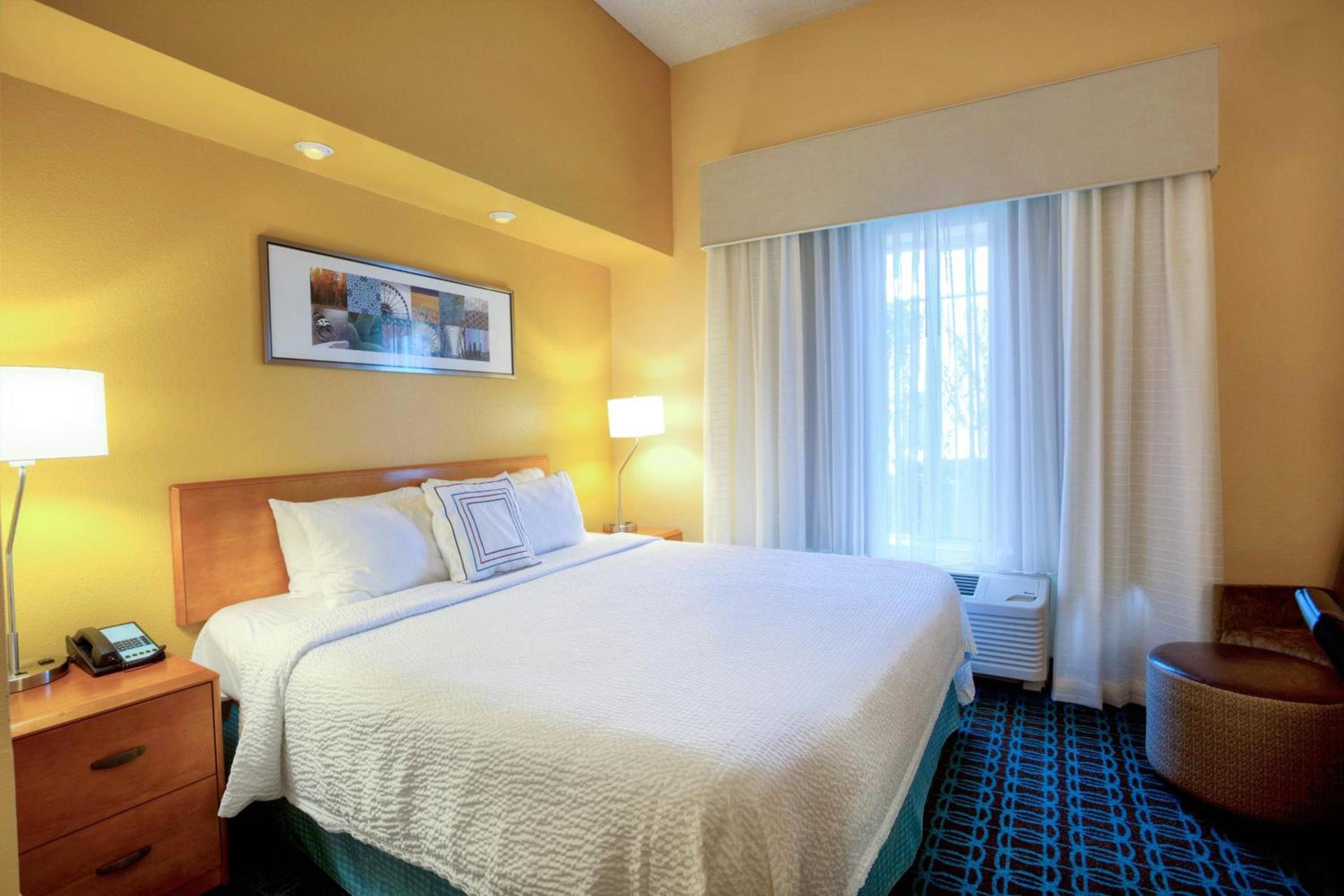 Fairfield Inn and Suites by Marriott McAllen photo 7