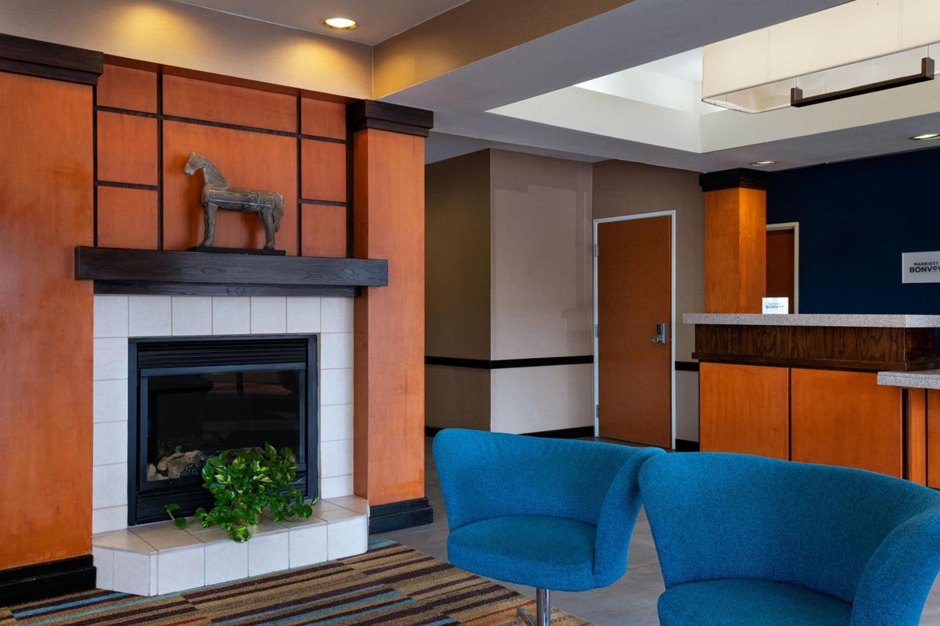 Fairfield Inn and Suites by Marriott McAllen photo 4