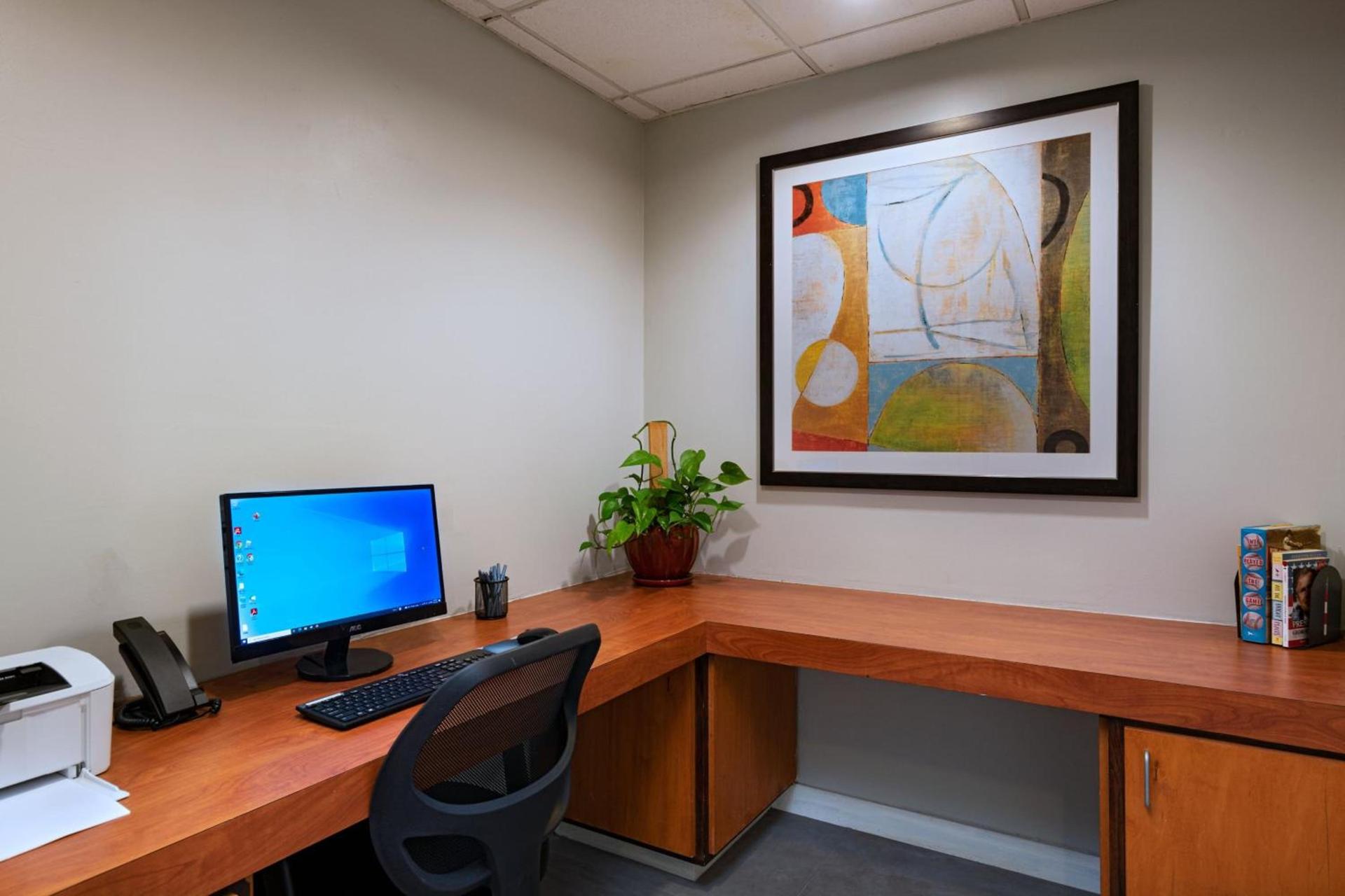 Fairfield Inn and Suites by Marriott McAllen photo 14