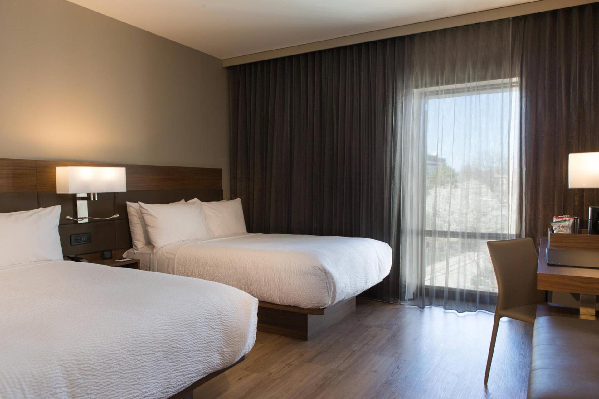 AC Hotel Kansas City Plaza photo 5