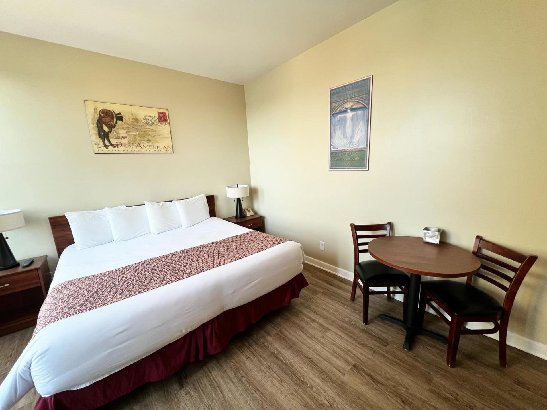 Lenox Hotel and Suites photo 8