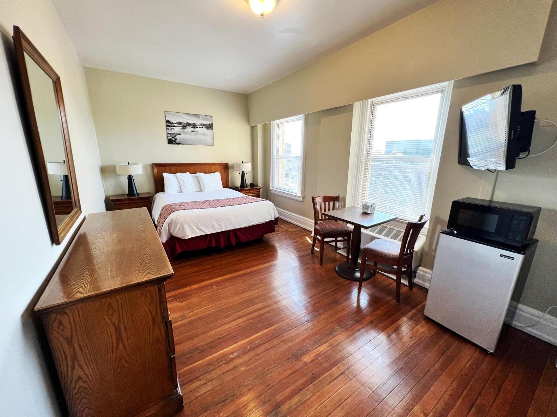 Lenox Hotel and Suites photo 9