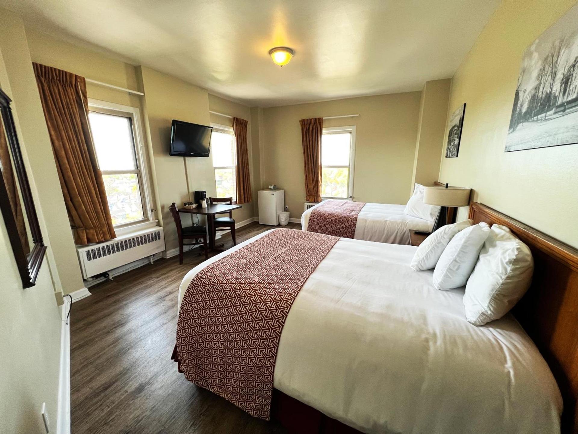 Lenox Hotel and Suites photo 10