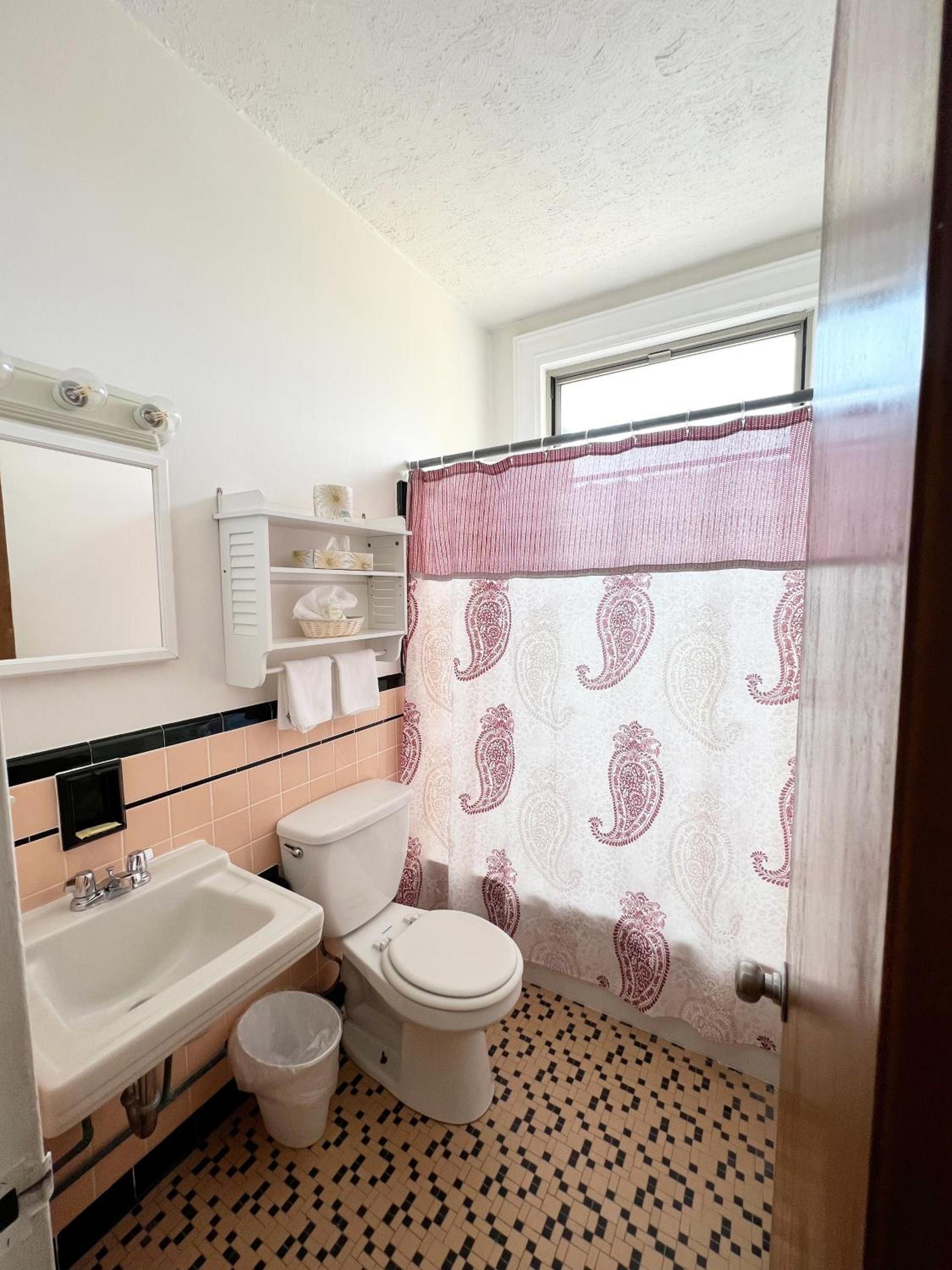 Lenox Hotel and Suites photo 12