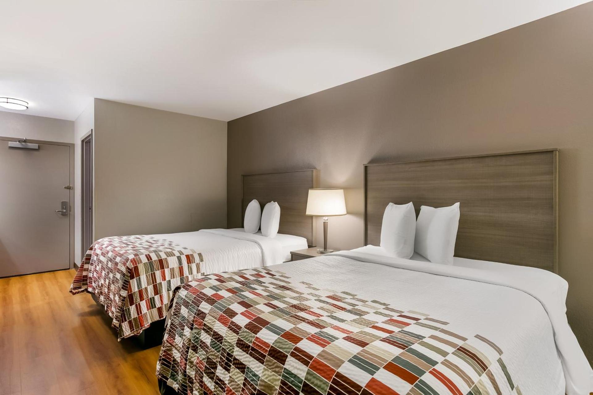 Red Roof Inn Denver photo 14