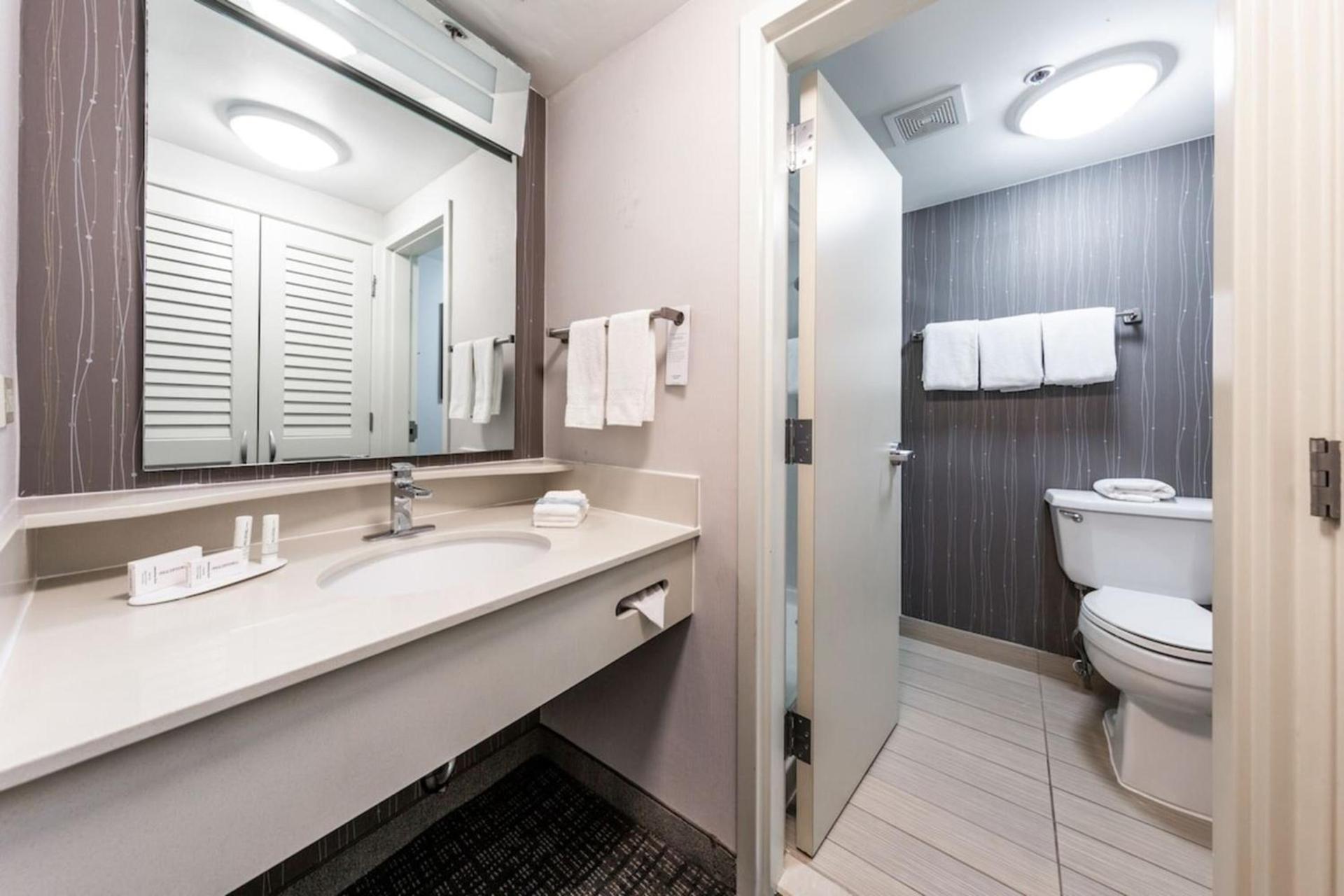 Courtyard by Marriott Laredo photo 32