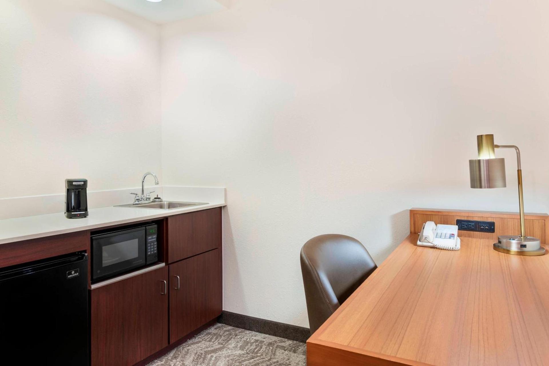 SpringHill Suites Asheville photo 11