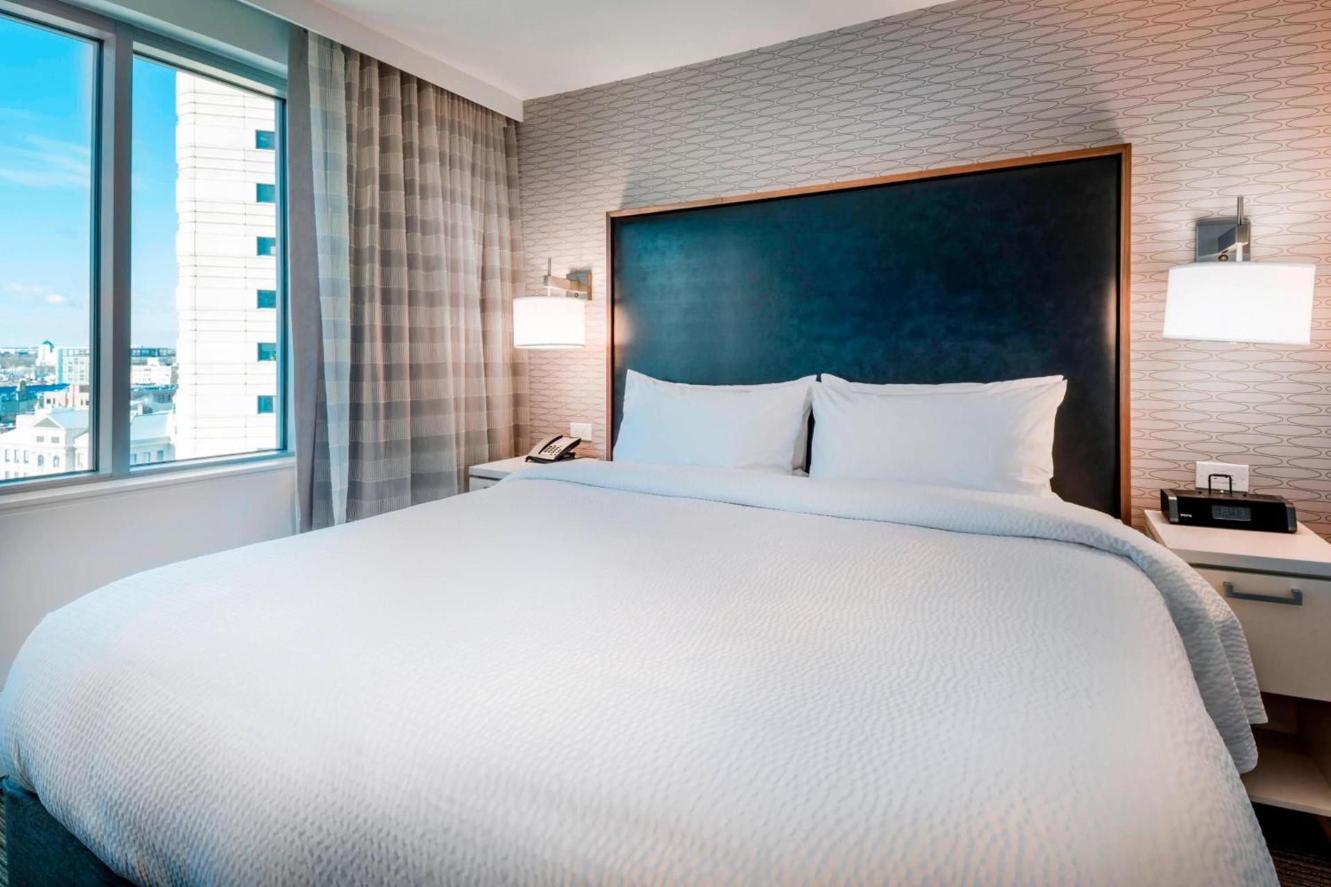 Residence Inn by Marriott Jersey City photo 10