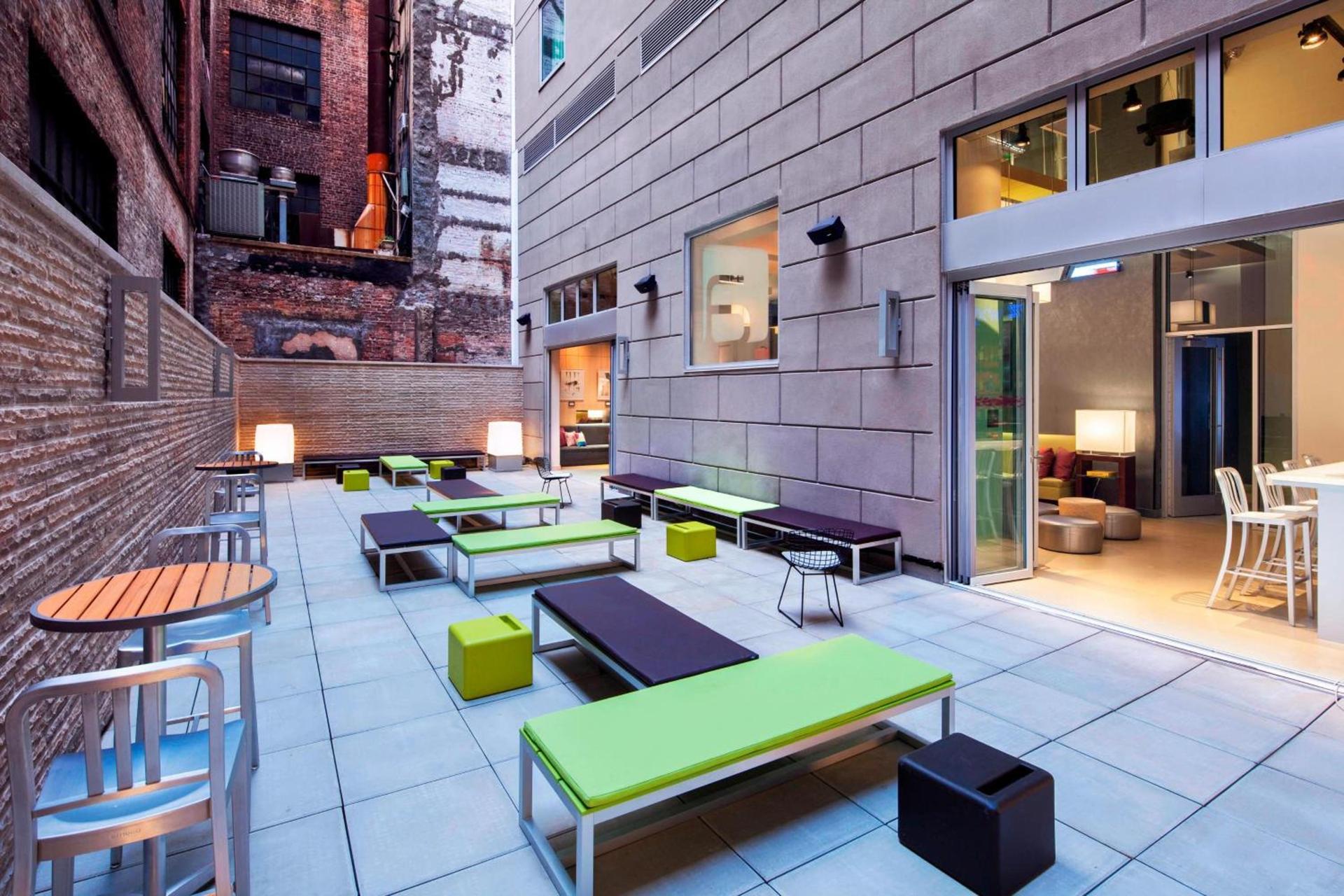 Aloft by Marriott Manhattan Downtown - Financial District photo 10