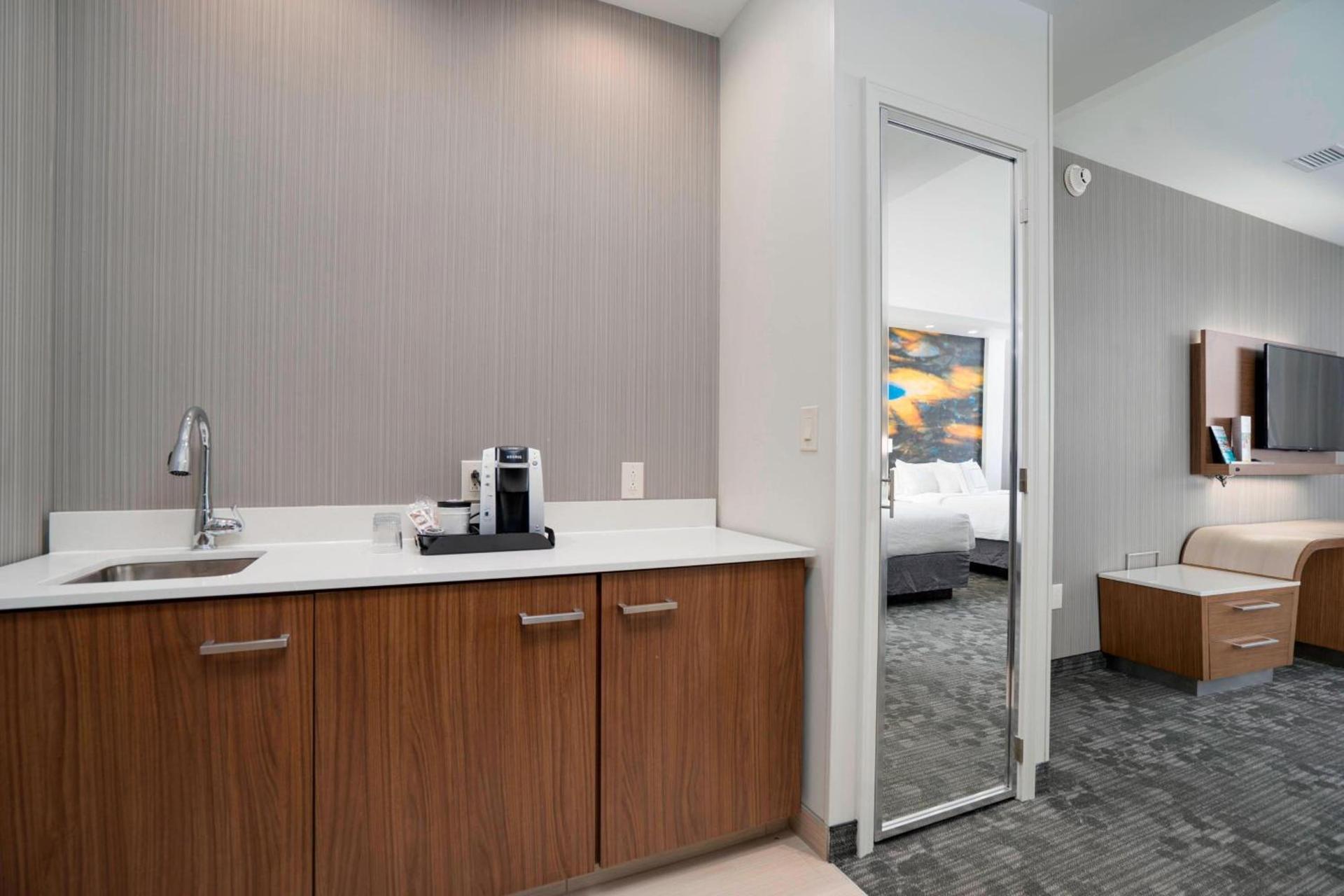 Courtyard by Marriott Niagara Falls, USA photo 22
