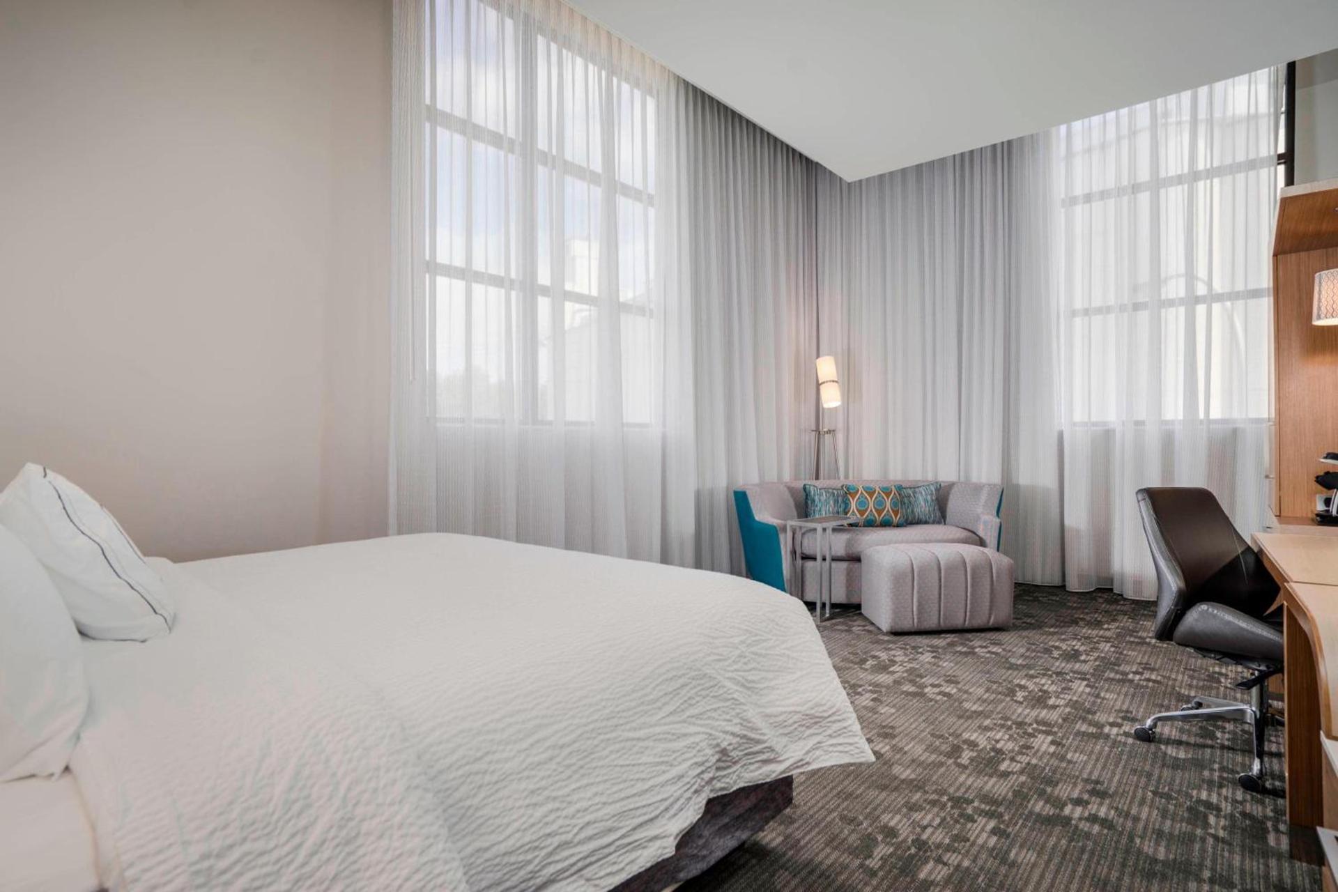 Courtyard by Marriott Niagara Falls, USA photo 23