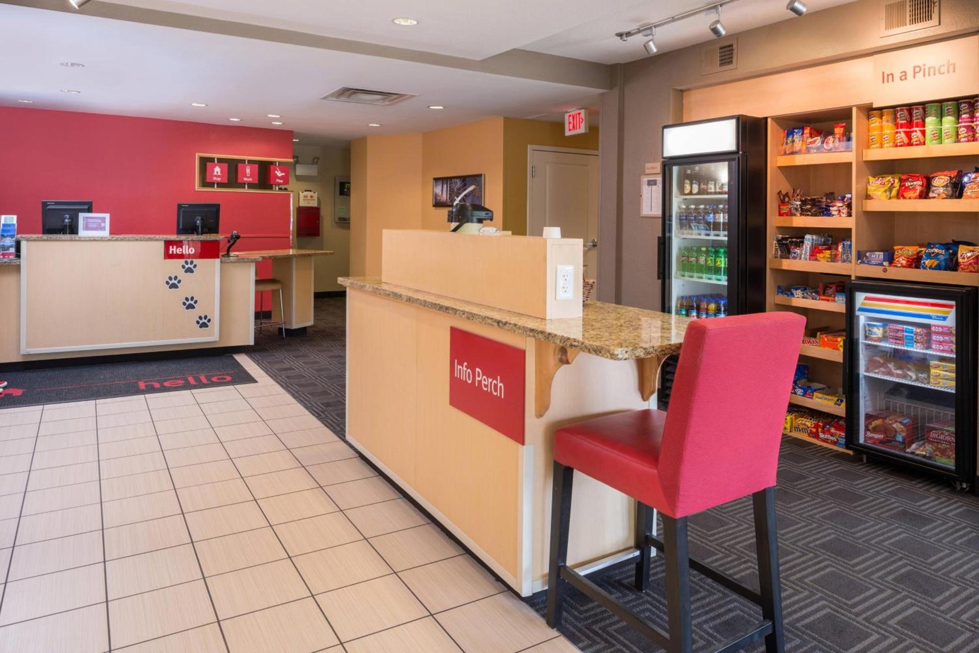 TownePlace Suites Huntington photo 4
