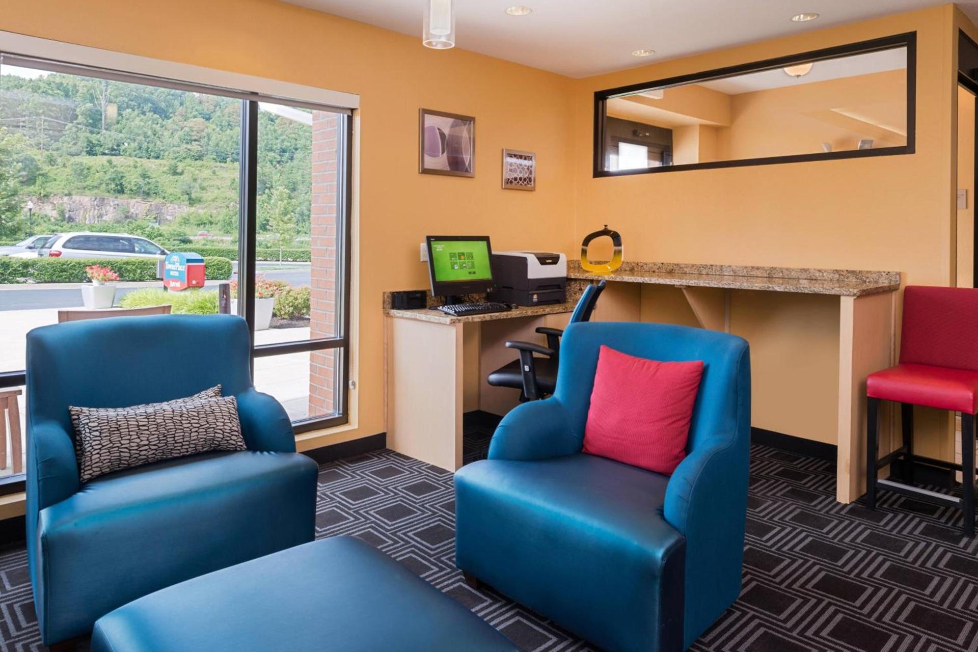 TownePlace Suites Huntington photo 5