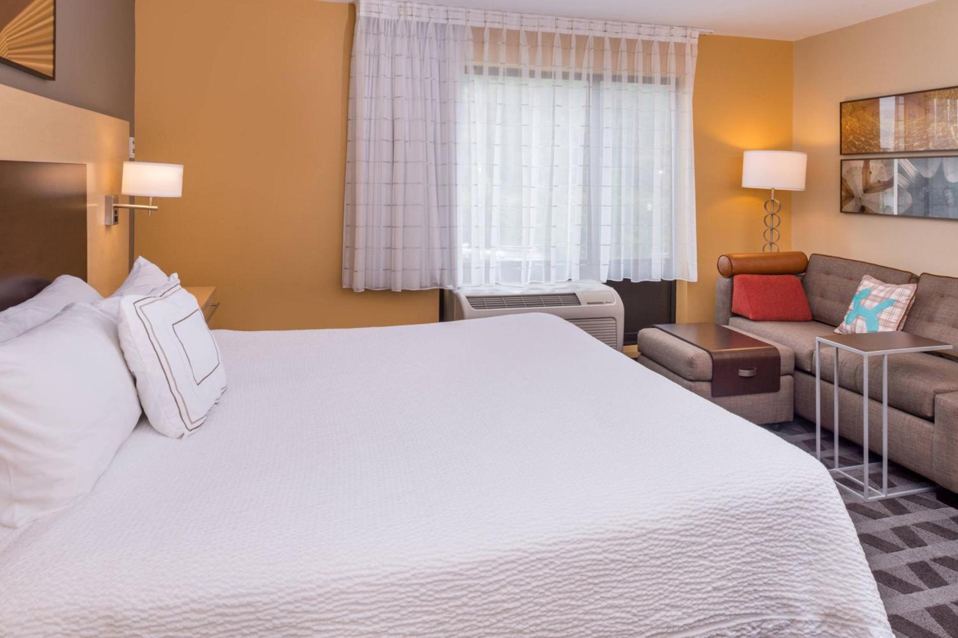 TownePlace Suites Huntington photo 6